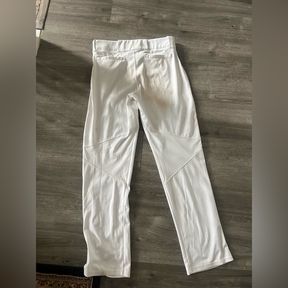 Nice - Picture 3 of 3